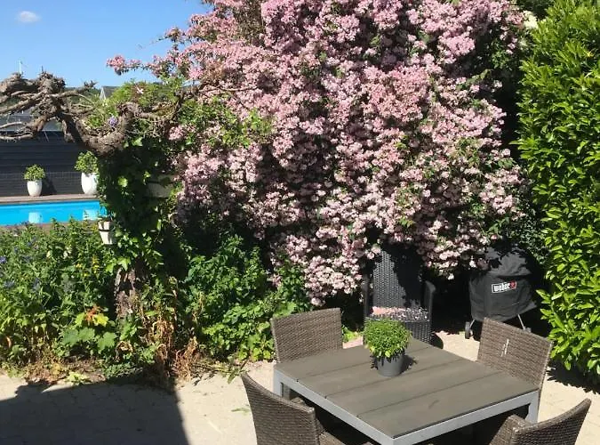 Bed and breakfast Kathrines 4*